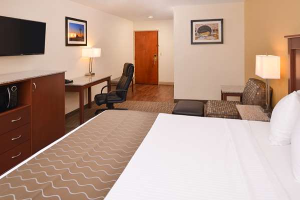  - Best Western Executive Inn & Suites Colorado Springs - I-25, Exit 138