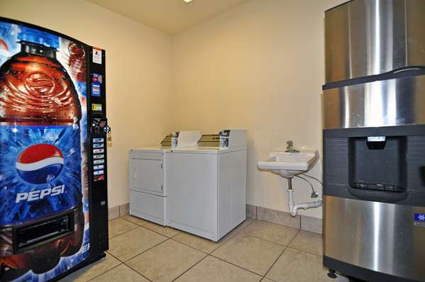  - Best Western Plus Eagleridge Inn & Suites Pueblo - I-25, Exit 102