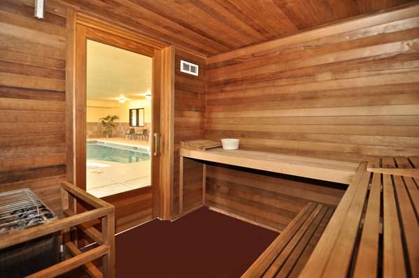 Spa - Best Western Plus Eagleridge Inn & Suites Pueblo - I-25, Exit 102