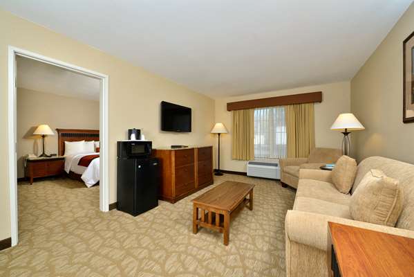 Suite - Best Western Southwest Hotel Lakewood