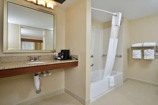  - Best Western Southwest Hotel Lakewood