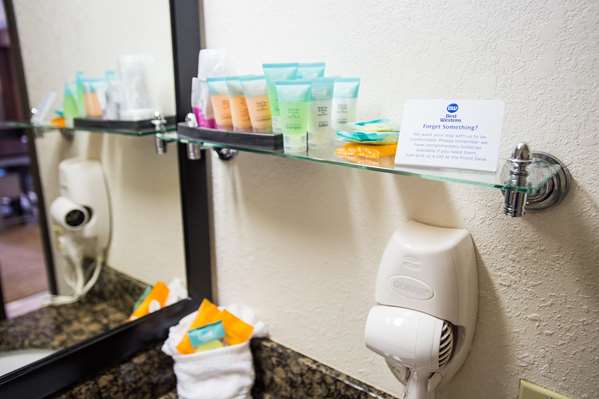  - Best Western Alpenglo Lodge Winter Park