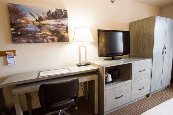  - Best Western Alpenglo Lodge Winter Park