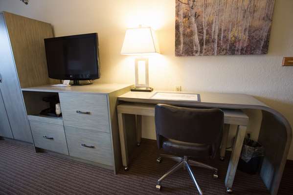  - Best Western Alpenglo Lodge Winter Park