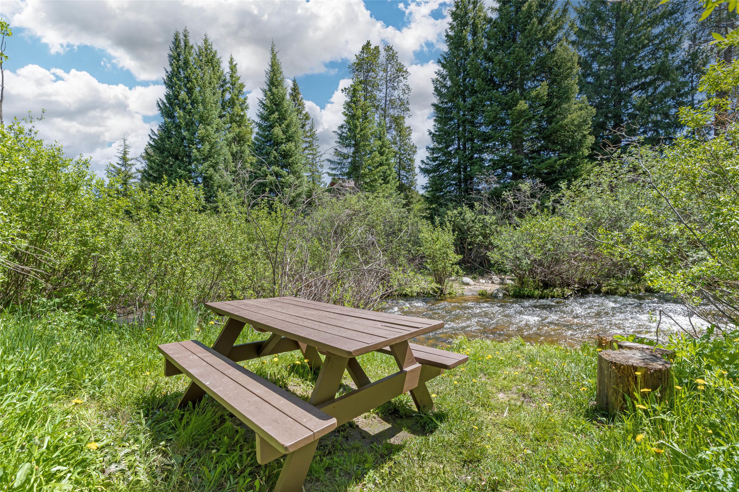 Exterior | Best Western Alpenglo Lodge