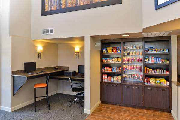 Conference Area - Best Western Plus Peak Vista Inn & Suites - I-25, Exit 149