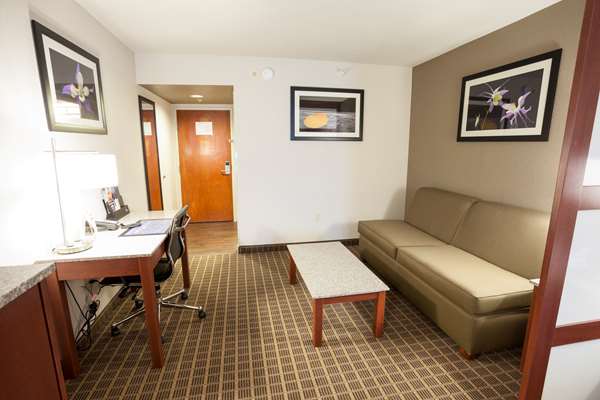 Suite - Best Western Plus Peak Vista Inn & Suites - I-25, Exit 149