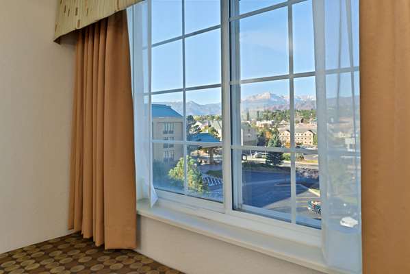 Suite - Best Western Plus Peak Vista Inn & Suites - I-25, Exit 149