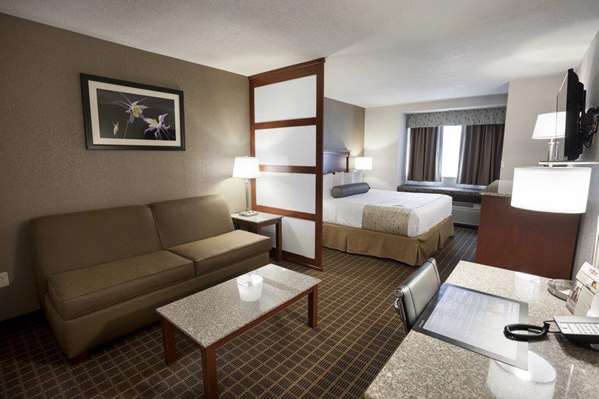 Suite - Best Western Plus Peak Vista Inn & Suites - I-25, Exit 149