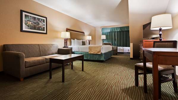 Suite - Best Western Plus Eagle Lodge
