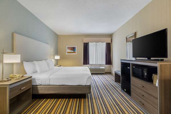  - Best Western Plus New England Inn & Suites Berlin