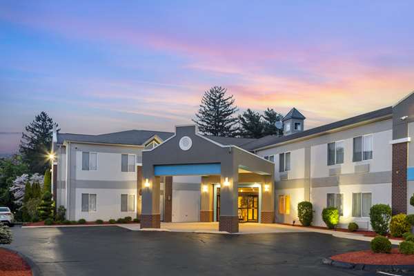Exterior view - Best Western Plus New England Inn & Suites Berlin