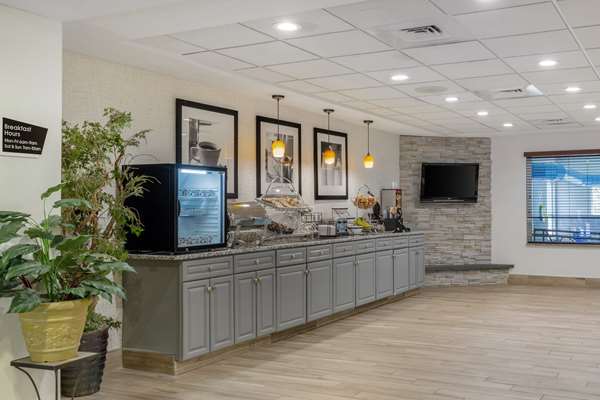 Amenities - Best Western Plus New England Inn & Suites Berlin