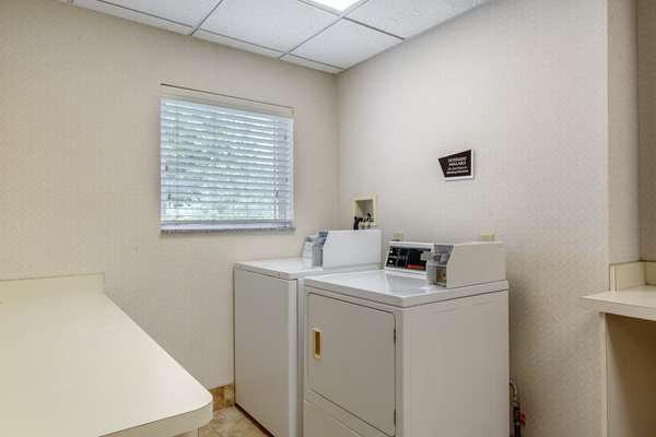 Amenities - Best Western Plus New England Inn & Suites Berlin