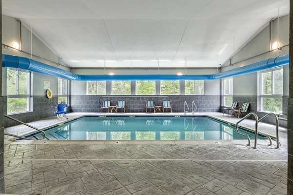 Pool - Best Western Plus New England Inn & Suites Berlin