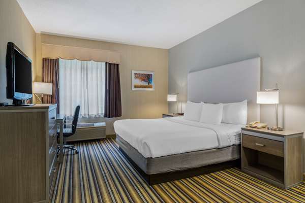  - Best Western Plus New England Inn & Suites Berlin