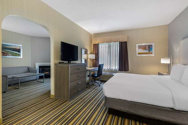  - Best Western Plus New England Inn & Suites Berlin
