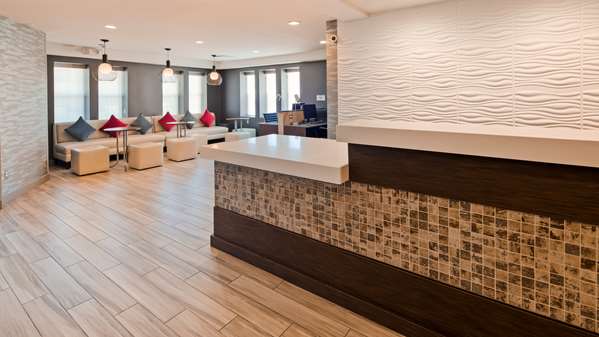  - Best Western Plus Fairfield Hotel - I-95, Exit 24