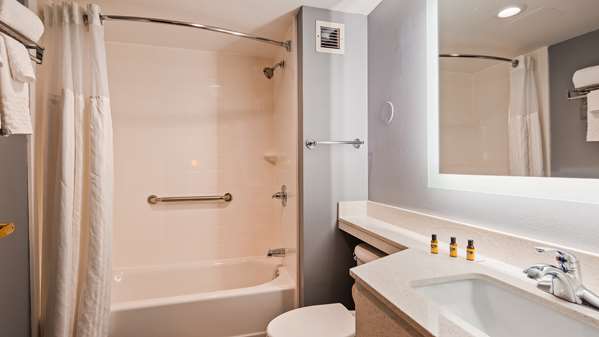  - Best Western Plus Fairfield Hotel - I-95, Exit 24