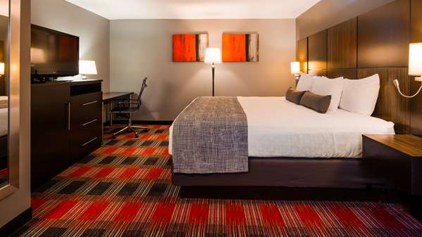  - Best Western Plus Fairfield Hotel - I-95, Exit 24