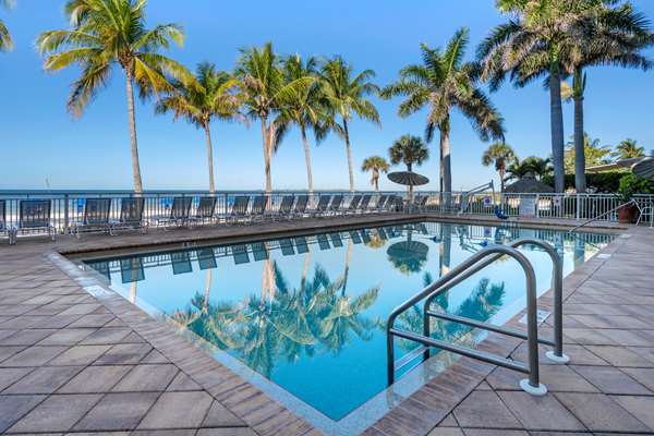 Pool - Best Western Plus Beach Resort Fort Myers Beach