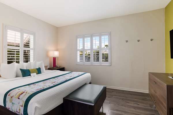 Pool - Best Western Hibiscus Inn Key West