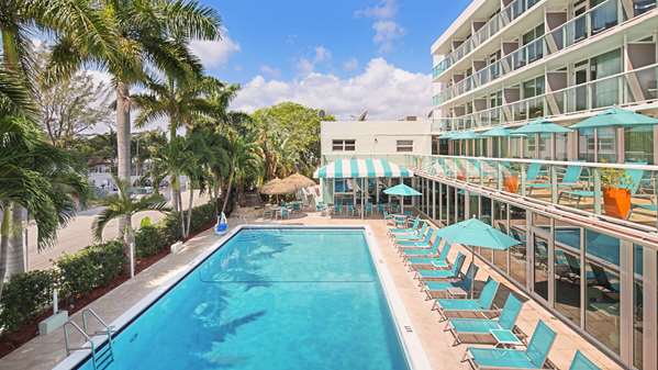 Pool - Best Western Plus Oceanside Inn Fort Lauderdale