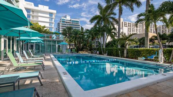 Pool - Best Western Plus Oceanside Inn Fort Lauderdale