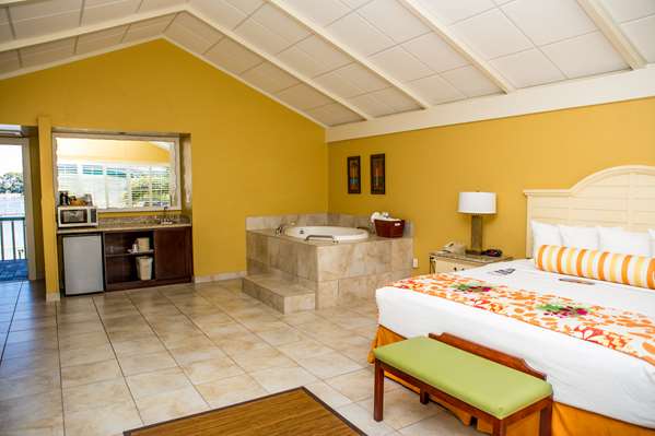 Suite - Best Western Plus Yacht Harbor Inn Dunedin