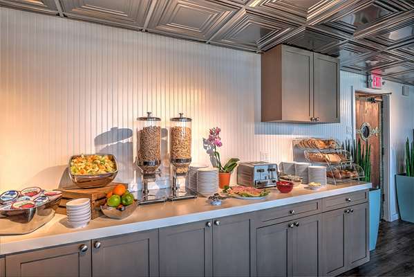 Amenities - Best Western On the Bay Inn Marina N Bay Village