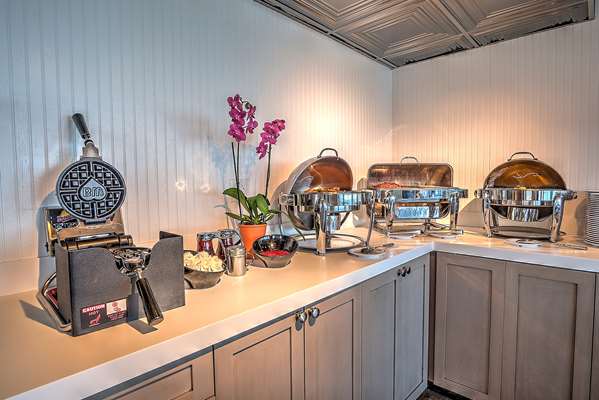 Amenities - Best Western On the Bay Inn Marina N Bay Village