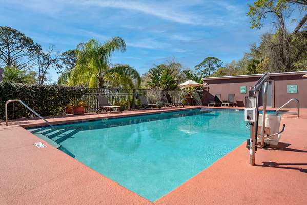 Pool - Best Western Apalach Inn Apalachicola
