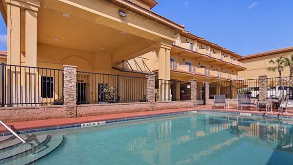 Pool - Best Western Oceanfront Hotel Jacksonville Beach
