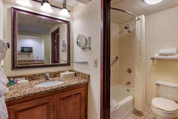 Suite - Best Western Gateway Grand Hotel Gainesville - I-75, Exit 390