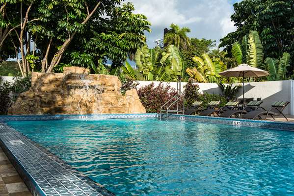 Pool - Best Western Plus Hollywood Aventura Hotel Hallandale Beach - I-95, Exit 18