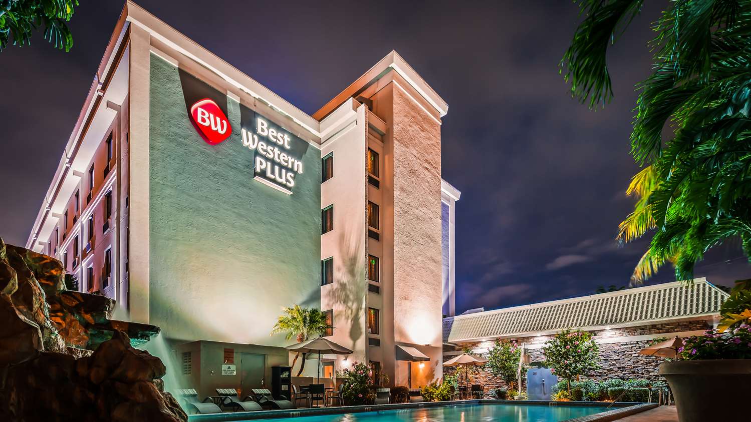 Best Western Plus Hotel Hallandale Beach Fl See S Exterior View Best Western Plus Hotel Hallandale Beach