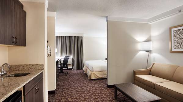 Suite - Best Western Airport Inn Fort Myers - I-75, Exit 131
