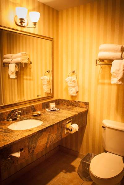  - Best Western Plus Hotel Dolphin Mall Doral