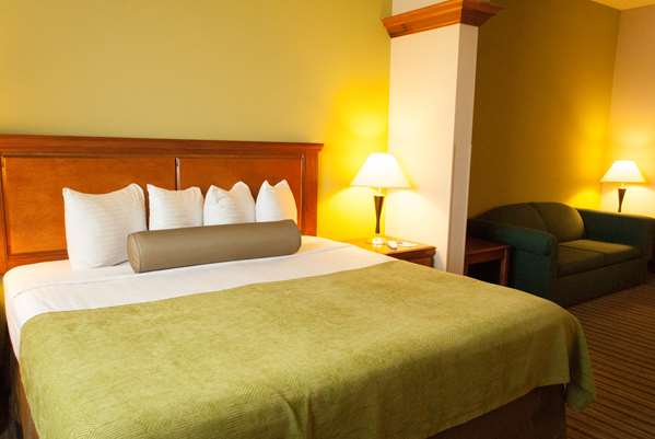 Suite - Best Western Plus Hotel Dolphin Mall Doral