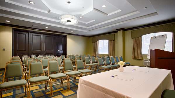  - Best Western Plus Hotel Dolphin Mall Doral