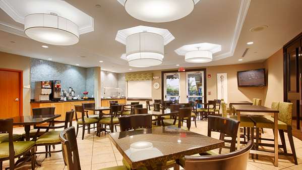Amenities - Best Western Plus Hotel Dolphin Mall Doral