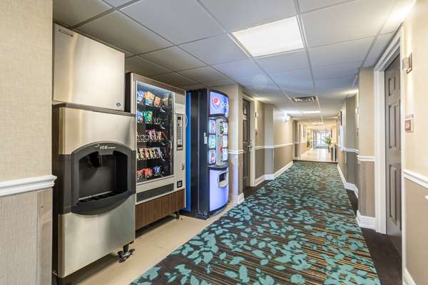  - Best Western Plus Sebastian Hotel & Suites - I-95, Exit 156