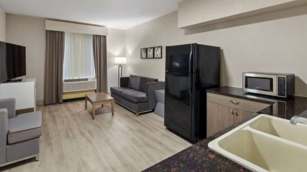 Suite - Best Western Heritage Inn & Suites Bowling Green