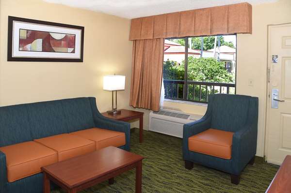 Suite - Best Western Orlando East Inn & Suites - I-4, Exit 101