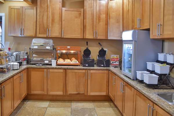 Restaurant - Best Western Orlando East Inn & Suites - I-4, Exit 101