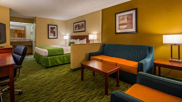 Suite - Best Western Orlando East Inn & Suites - I-4, Exit 101