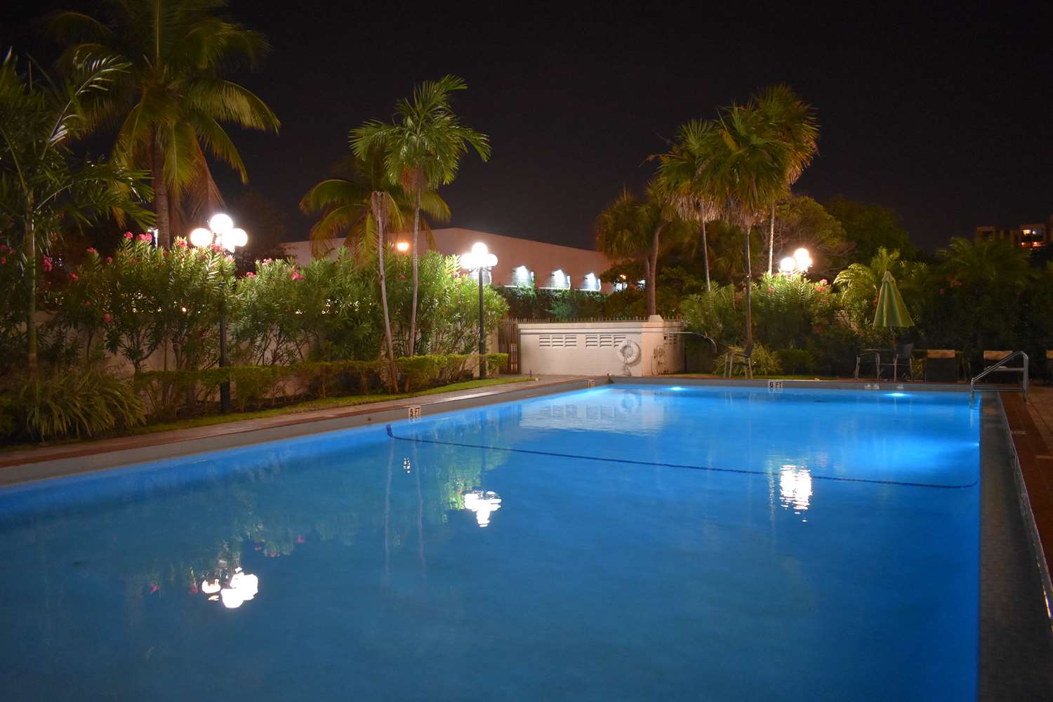 Best Western Plus Windsor Inn North Miami, FL See Discounts Best Western Plus Windsor Inn North Miami, FL See Discounts