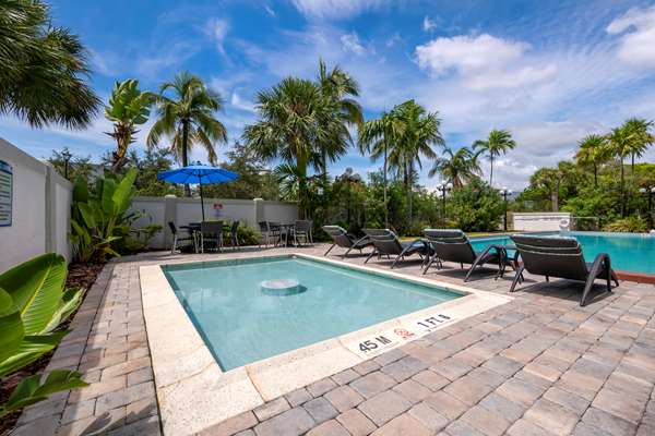 Pool - Best Western Plus North Miami Hotel