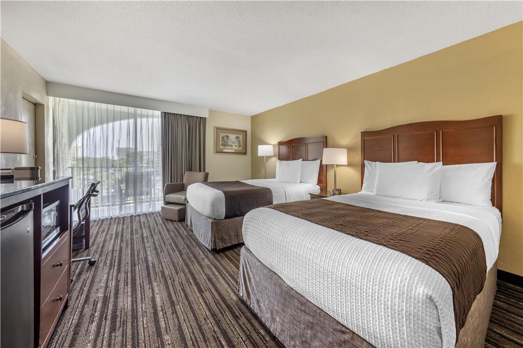Best Western Plus North Miami/Bal Harbour-guestroom-Guest Room,On-Site.jpg