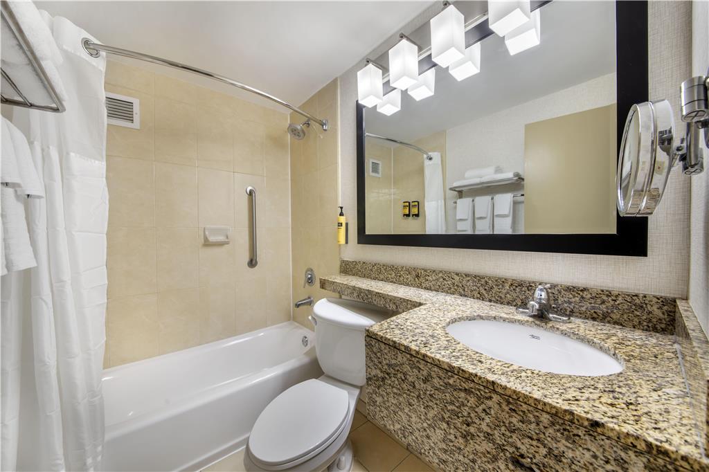 Best Western Plus North Miami/Bal Harbour-guestroom-Guest Room,Bathroom,On-Site.jpg